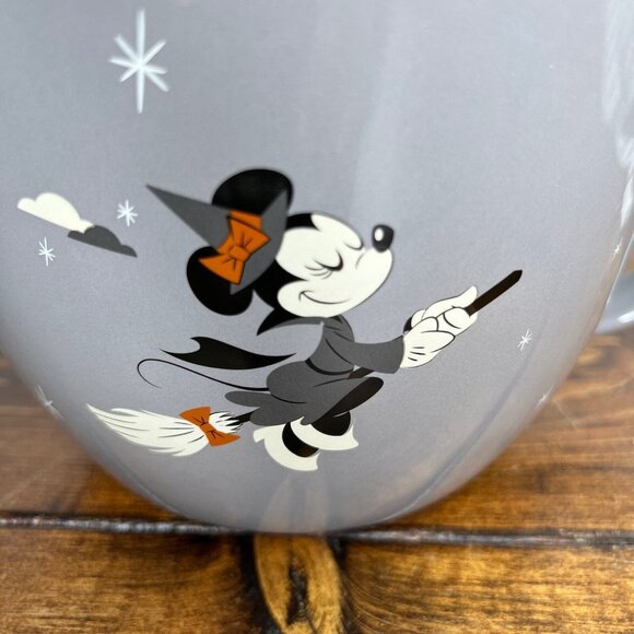 Disney Mickey Mouse Minnie Halloween Trick or Treat Mixing Batter Bowl NWOT - Picture 4 of 11